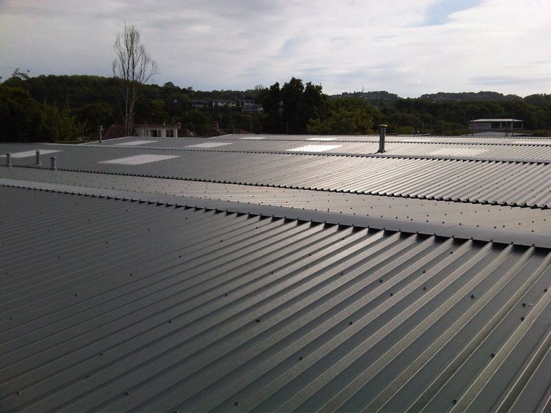 Oversheeting Roof to NHS Medical Records Building Devon